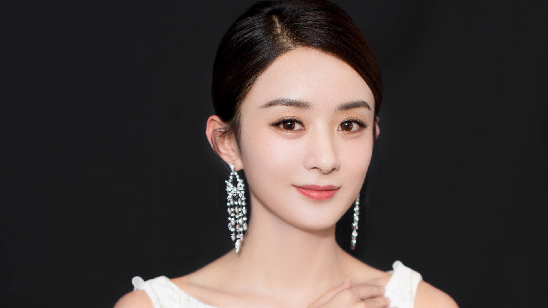 中国足球史上首次引入VAR技术实录，中国最早引进的足球联赛